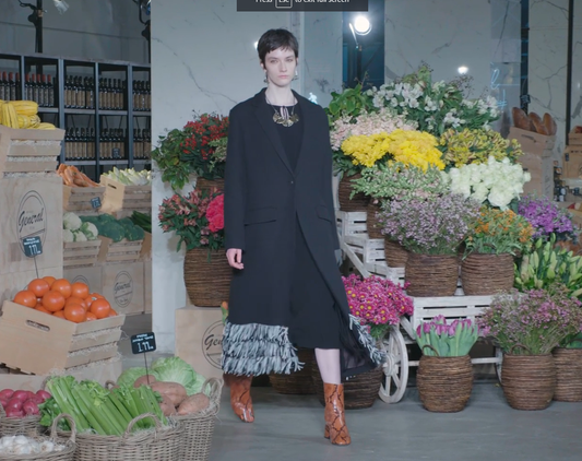 Look 01