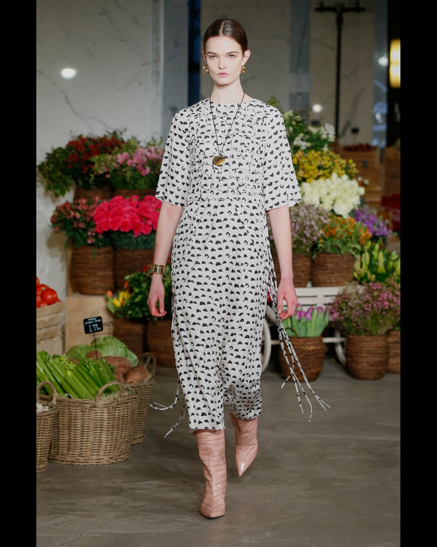 Look 7