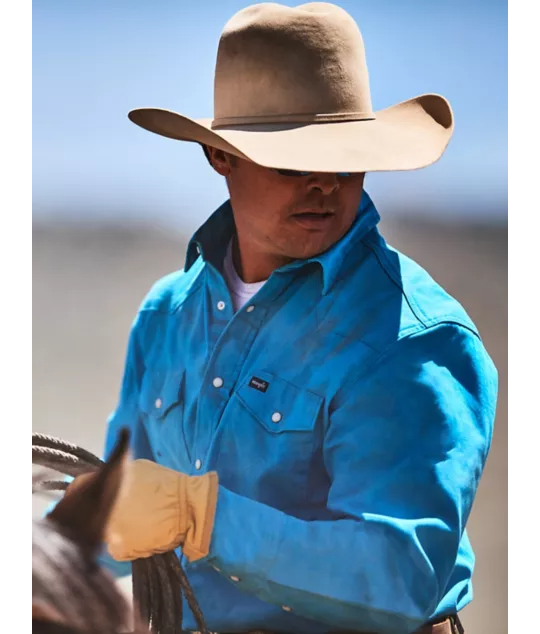 PREMIUM PERFORMANCE ADVANCED COMFORT COWBOY CUT® LONG SLEEVE SPREAD COLLAR SOLID SHIRT IN DENIM